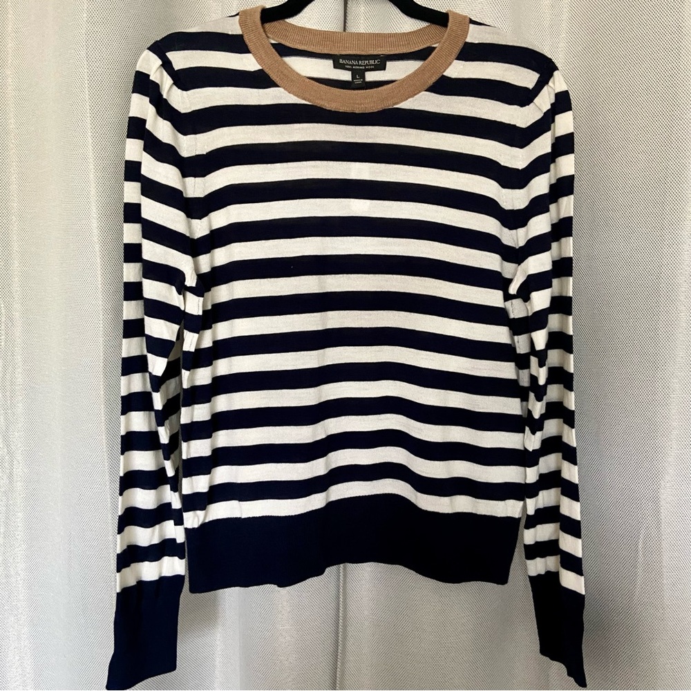 🆕 Banana Republic Merino Wool Striped Sweater